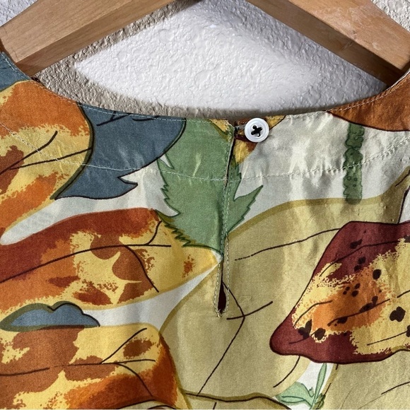 VINTAGE OSCAR DE LA RENTA Silk Fall Harvest Leaf Allover Print Short Sleeve Top - Picture 8 of 11